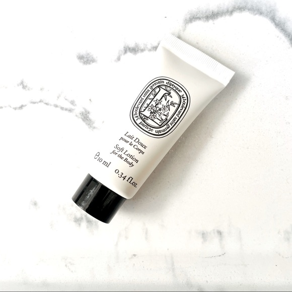 *Brand New* Limited Edition! DIPTYQUE Rose EDT + EDP + Soft Lotion + Soft Pouch - Picture 3 of 5